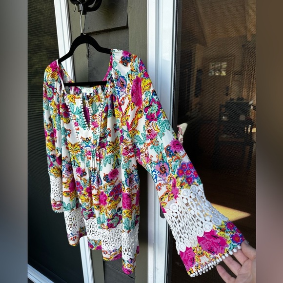 Jade by Melody Tam Blouse - Picture 2 of 5